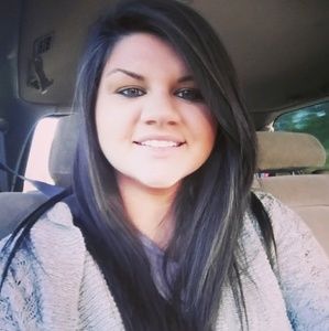 Meet your Posher, Brittney